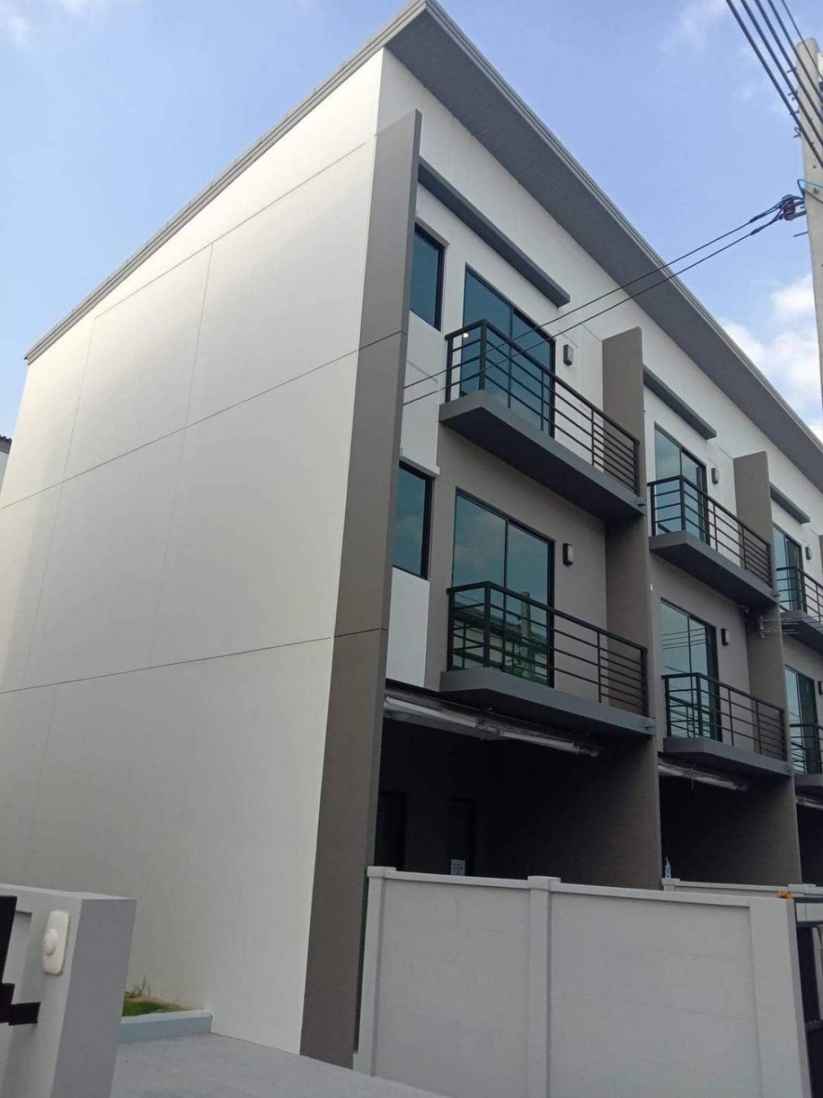 For RentTownhomeRama5, Ratchapruek, Bangkruai : Townhouse for rent, Baan Klang Muang Ratchaphruek-Rama 5 (Makro Nakhon In)