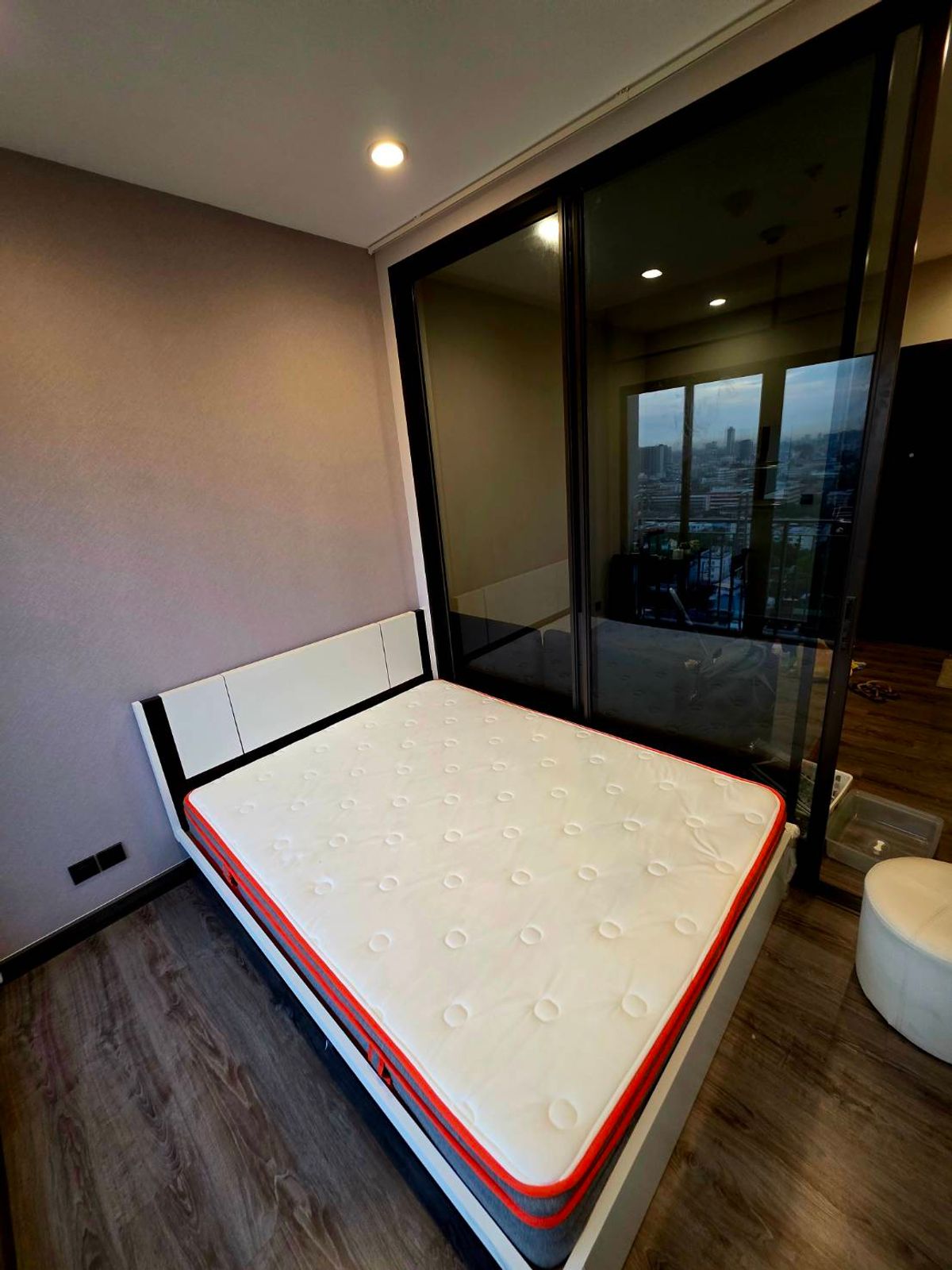 ขายคอนโดปิ่นเกล้า จรัญสนิทวงศ์ : ขายคอนโด Urbano ราชวิถี คอนโดวิวแม่น้ำเจ้าพระยา ใกล้ MRT สิรินธร