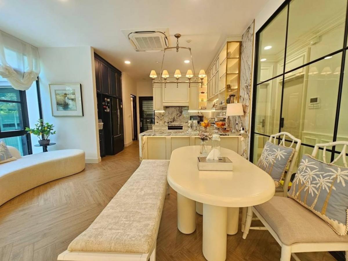 For SaleHousePattanakan, Srinakarin : 📢👇 Sell / rent a luxury house at Nantawan Rama 9-New Krungthep Kreetha Village (Nantawan Rama9-New Krungthep Kreetha), convenient to travel on many routes.