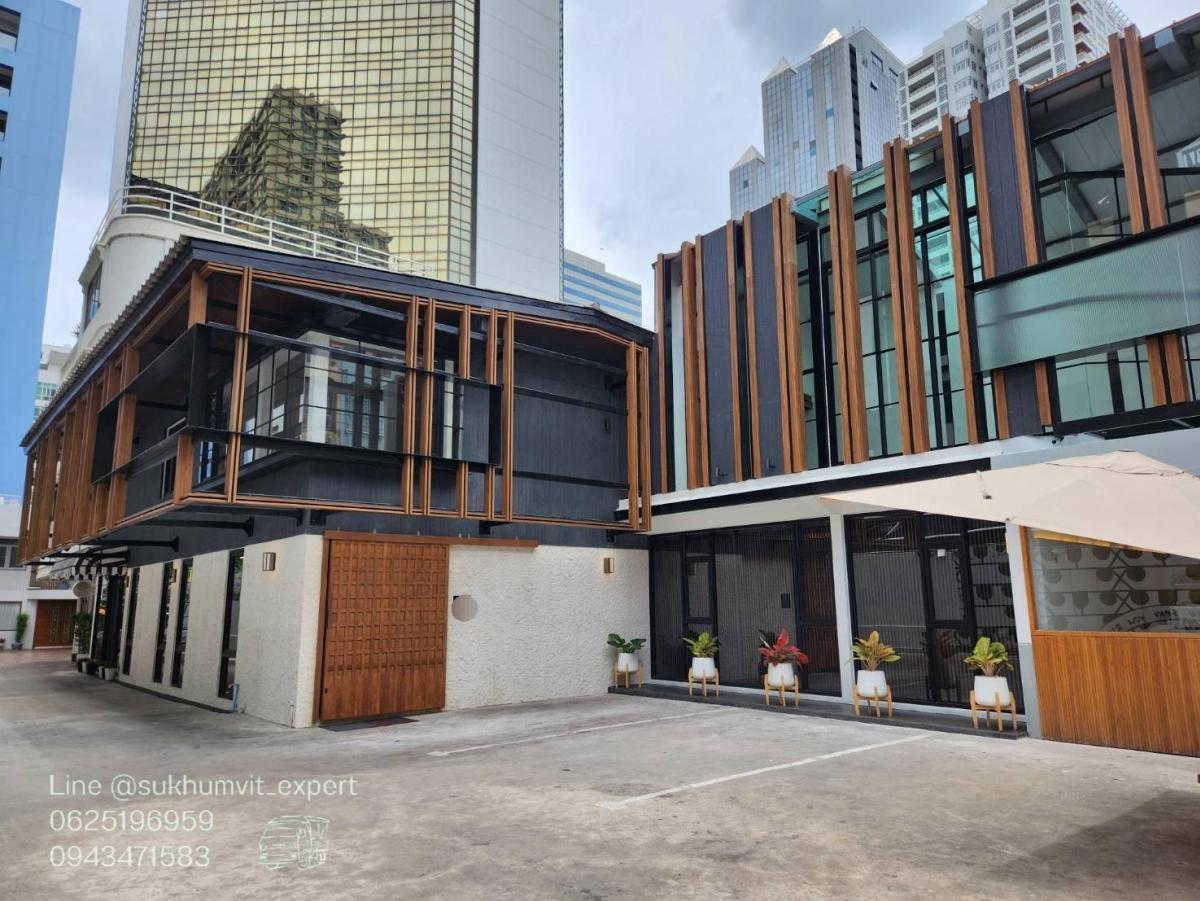 ให้เช่าร้านค้า/ตลาดนัดสุขุมวิท อโศก ทองหล่อ : ให้เช่า bts อโศก ร้านอาหาร 2 ชั้น 235ตร.ม. เหมาะทำอาหารญี่ปุ่นโอมากาเสะ โลเคชั่นดีมีนักท่องเที่ยว ชาวต่างชาติ และผู้มีกำลังซื้อคนเดินผ่านเยอะ การมองเห็นดี รับทุกธุรกิจที่ถูกกฎหมาย ไม่รับไนท์คลับ และนวดพริ้ตตี้