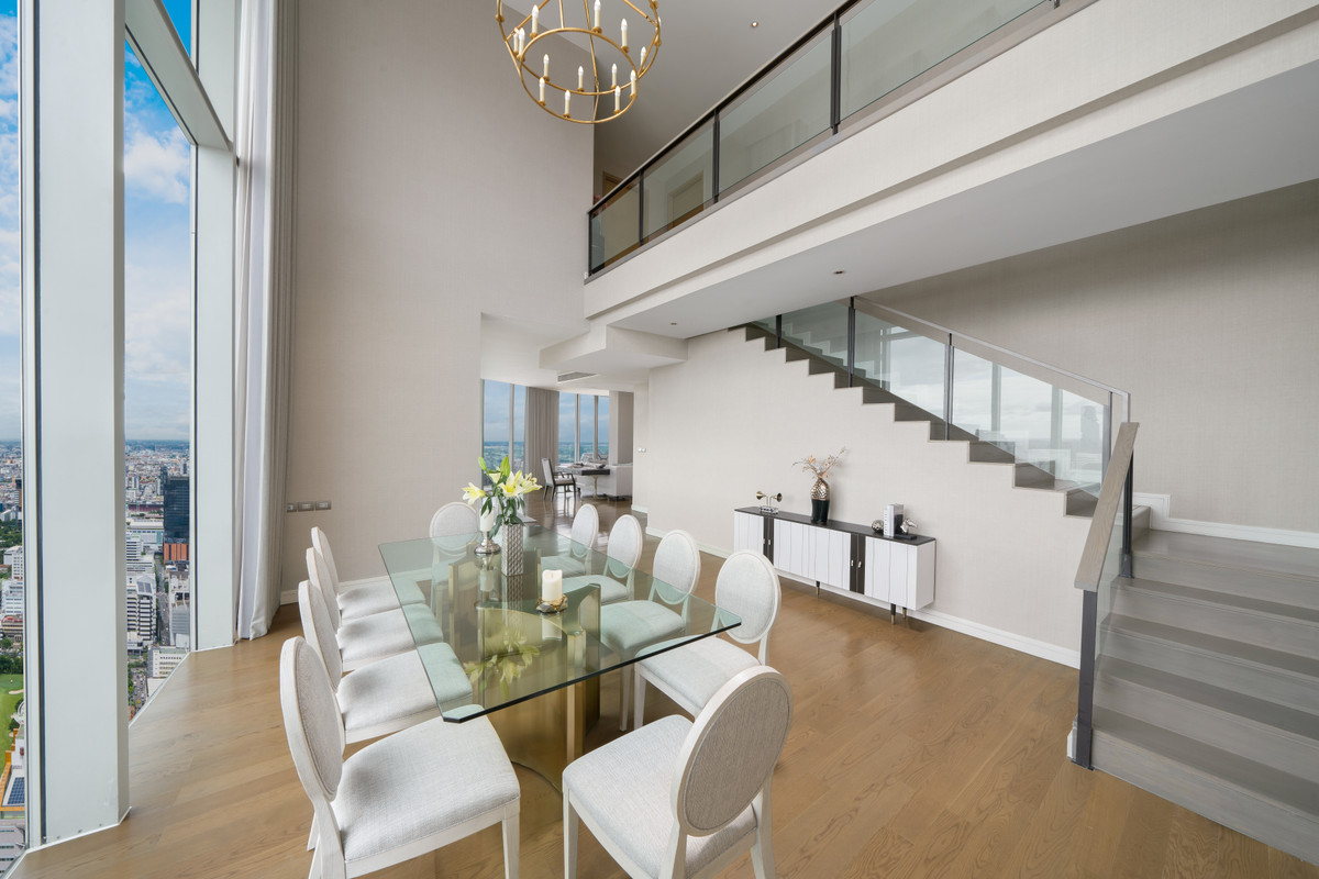 For RentCondoWitthayu, Chidlom, Langsuan, Ploenchit : 🌟✨For rent the best Penthouse in city 3 beds duplex with luxury furniture and superb panorama view, near Central World ready to move in.