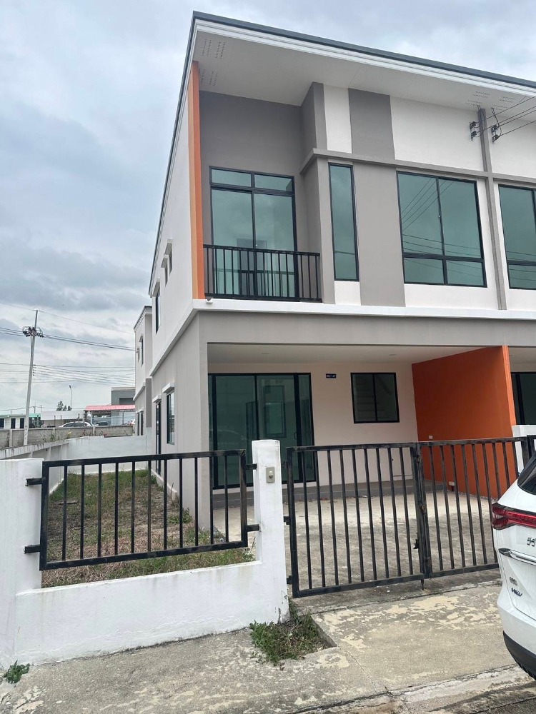 For SaleTownhomePathum Thani,Rangsit, Thammasat : For sale: Townhouse 21.4 sq.w. Winning Residence project
