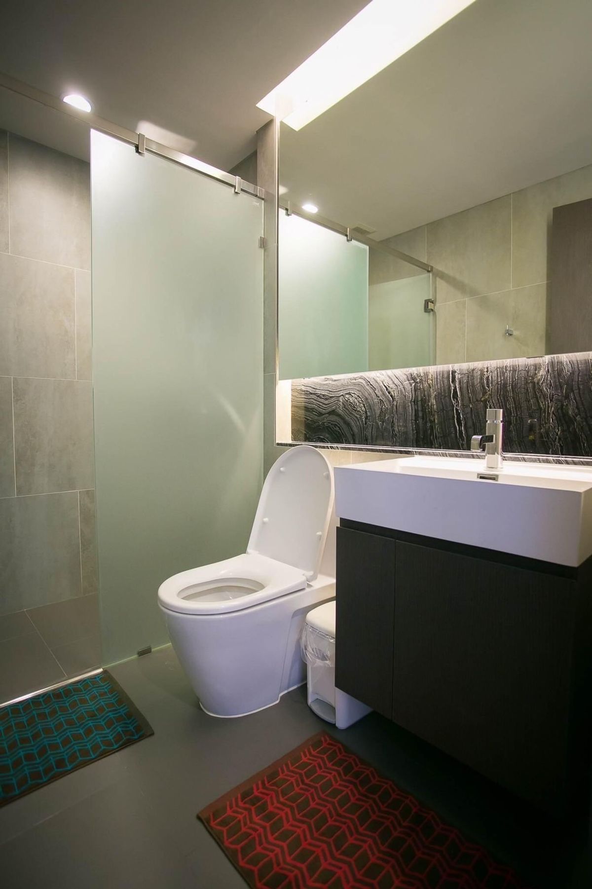 For RentCondoSukhumvit, Asoke, Thonglor : The Lumpini 24 | 1 Bedroom 38 sqm. There are many rooms. 📞 Line : @pukkhome (with @)