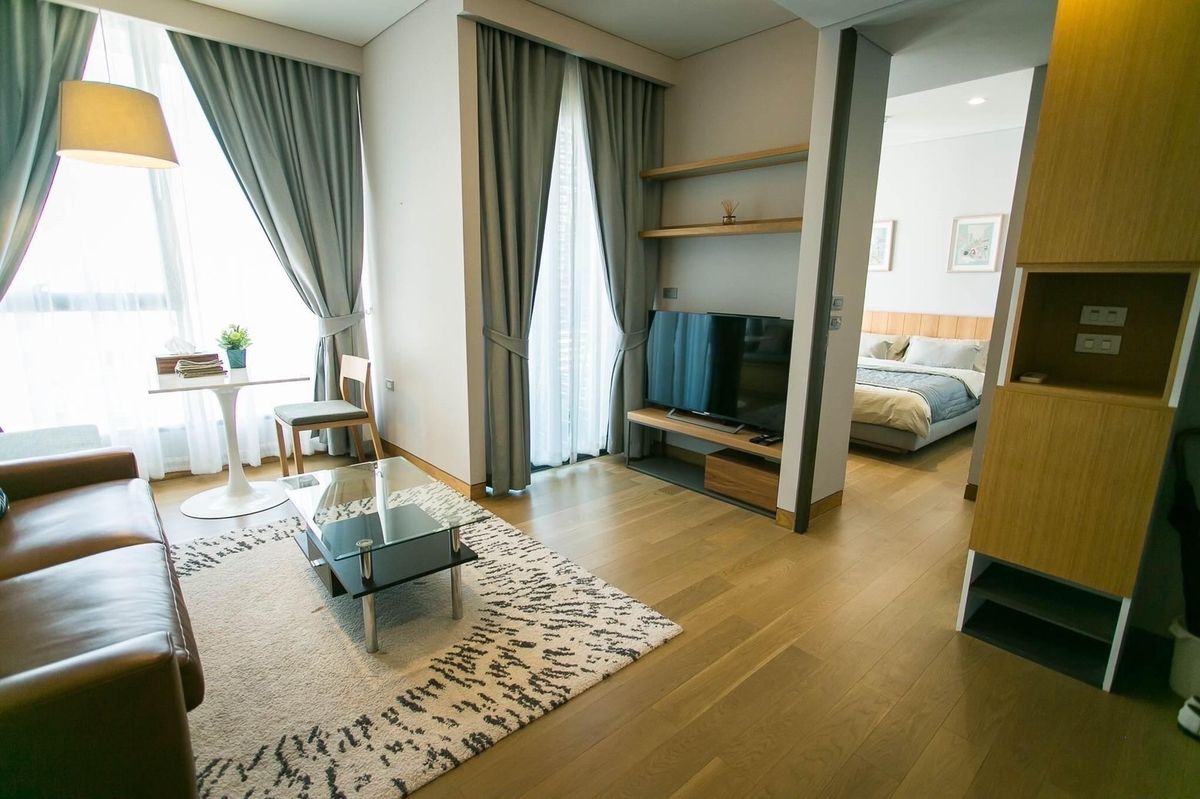 For RentCondoSukhumvit, Asoke, Thonglor : The Lumpini 24 | 1 Bedroom 38 sqm. There are many rooms. 📞 Line : @pukkhome (with @)