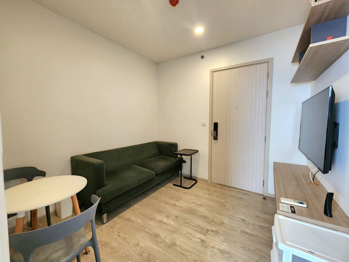 ให้เช่าคอนโดปิ่นเกล้า จรัญสนิทวงศ์ : สถานะตามภาพปก **ห้องว่างครับผม มีเครื่องซักผ้า ราคาคุยได้**ให้เช่า คอนโด The Tree Charan 30 ห้องสวย สะอาด หิ้วกระเป๋าใบเดียวเข้าอยู่ได้เลย 494.27