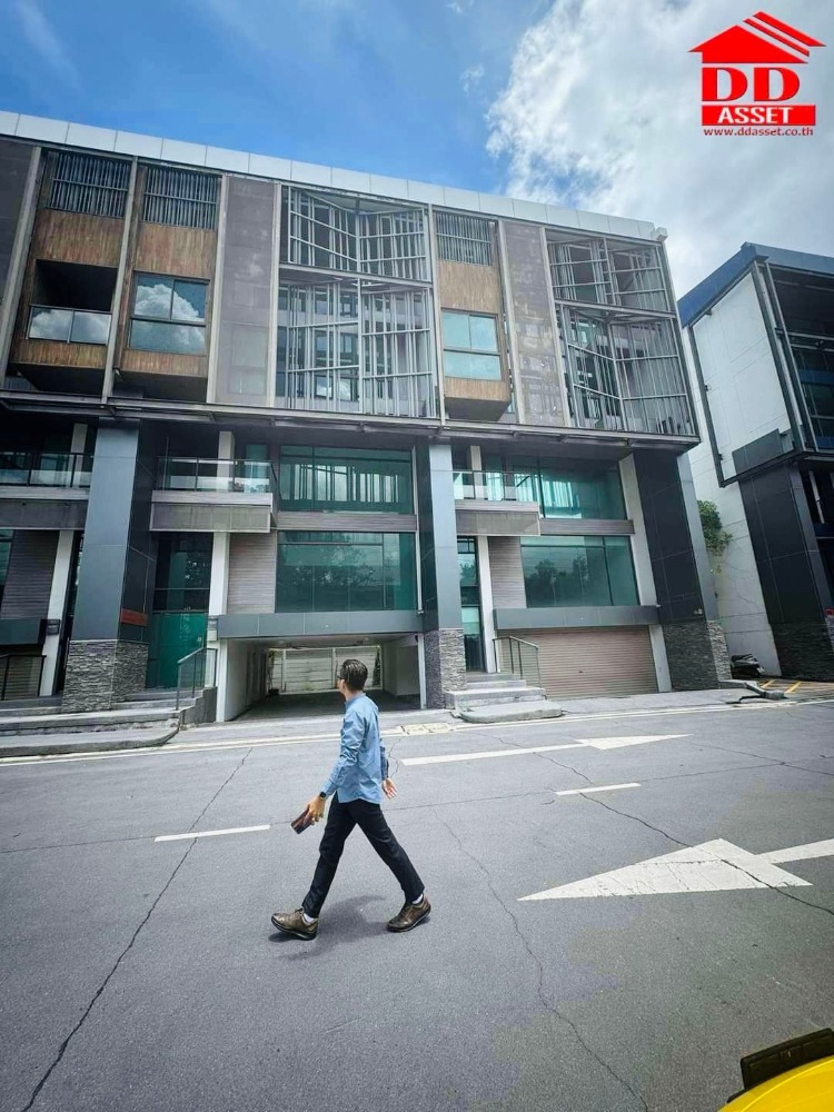 ให้เช่าโฮมออฟฟิศลาดพร้าว101 แฮปปี้แลนด์ : For Rent Home Office The pretium bangna เดอะ พรีเที่ยม บางนา โฮมออฟฟิศ 5 ชั้น  ติดถนนบางนา-ตราด กม.5 รหัส : T8083