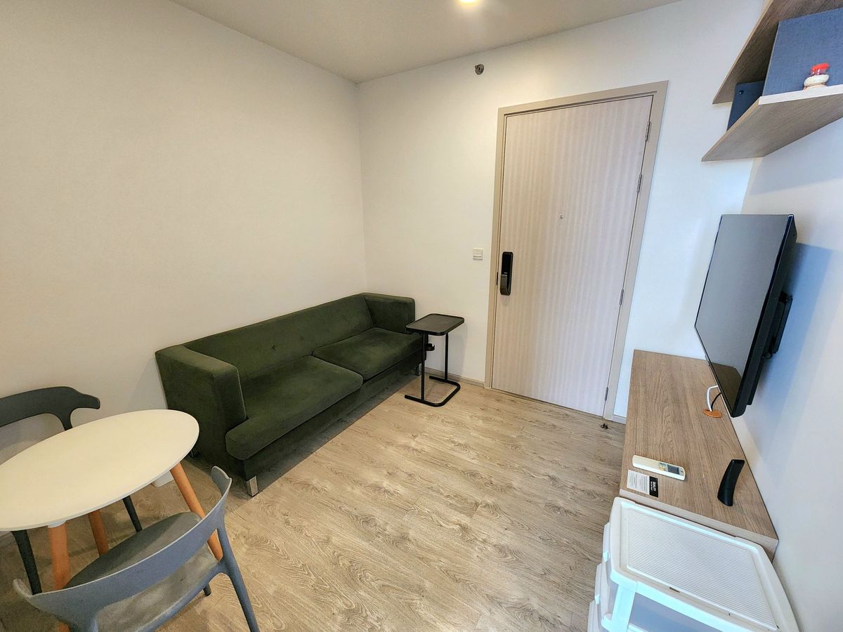 ให้เช่าคอนโดปิ่นเกล้า จรัญสนิทวงศ์ : สถานะตามภาพปก **ห้องว่างครับผม มีเครื่องซักผ้า ราคาคุยได้**ให้เช่า คอนโด The Tree Charan 30 ห้องสวย สะอาด หิ้วกระเป๋าใบเดียวเข้าอยู่ได้เลย 494.27