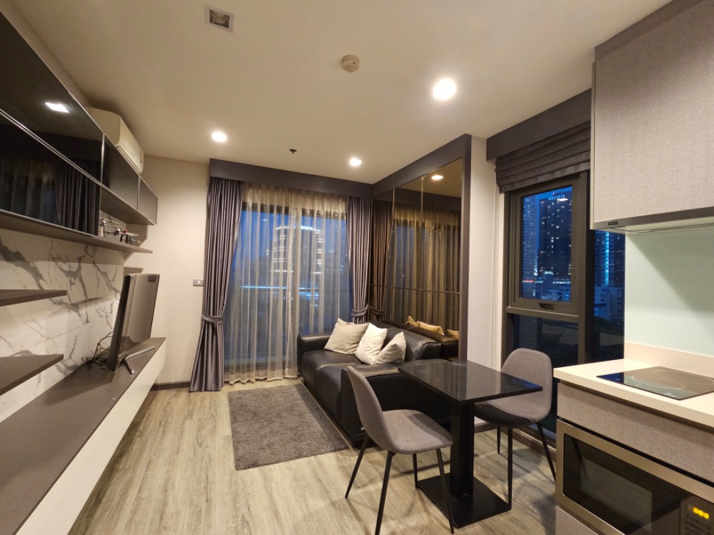 ขายคอนโดสุขุมวิท อโศก ทองหล่อ : Rhythm Sukhumvit 36 - 38 / 1 Bedroom (SALE), ริทึ่ม สุขุมวิท 36 - 38 / 1 ห้องนอน (ขาย) HL715