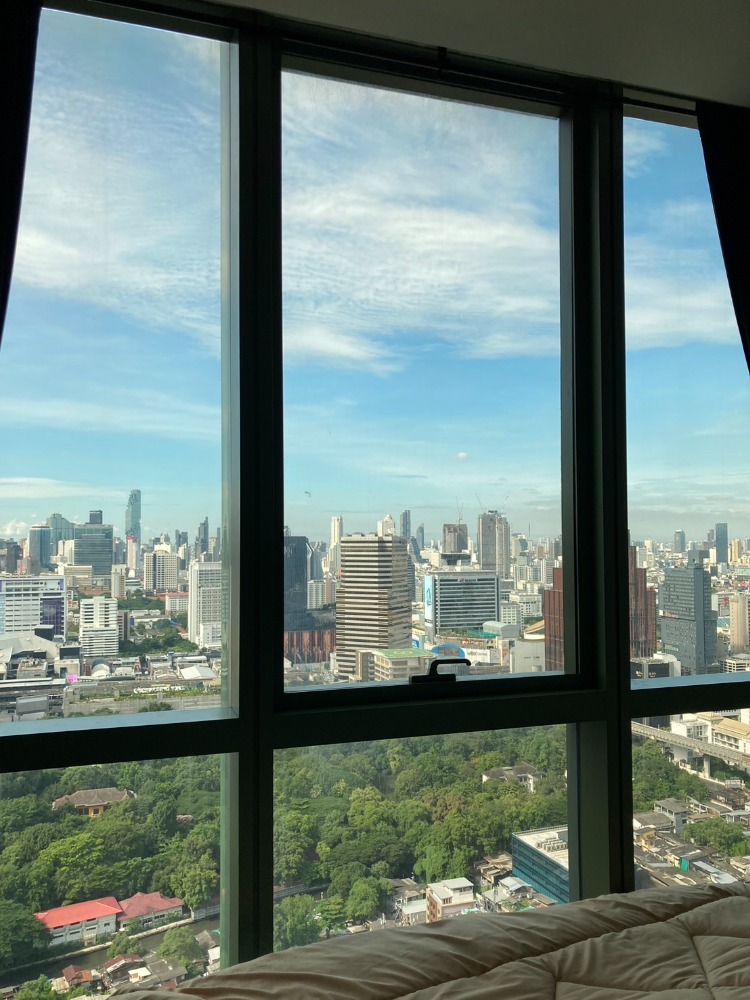 For RentCondoRatchathewi,Phayathai : Wish Signature Midtown Siam, beautiful room on high floor, beautiful view, not blocked, rent only 22,000 per month.
