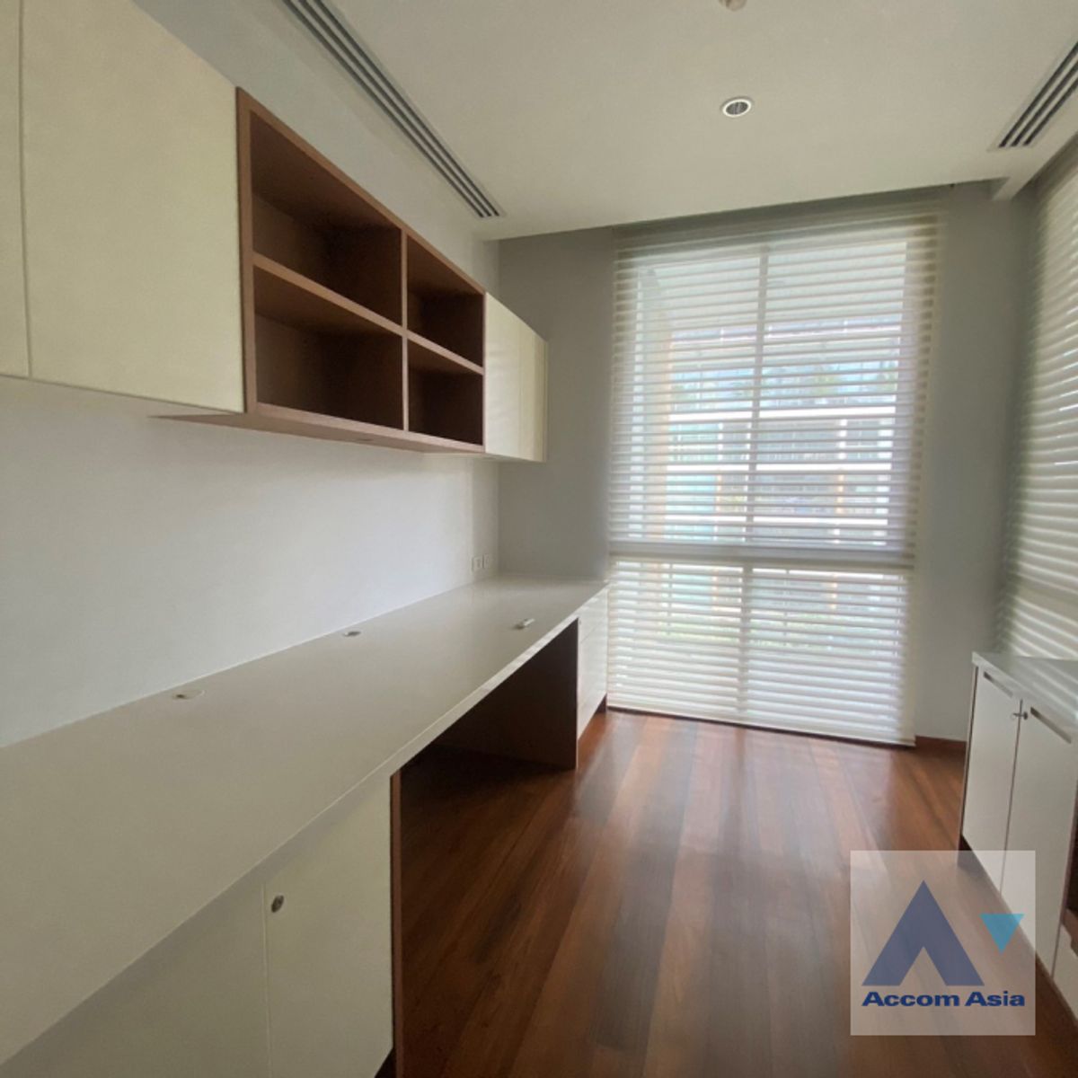 ให้เช่าคอนโดอ่อนนุช อุดมสุข : 🔼AccomA🔽 3 Bedrooms Condominium for Rent in Sukhumvit, Bangkok near BTS Phra khanong at Ficus Lane (AA43582)
