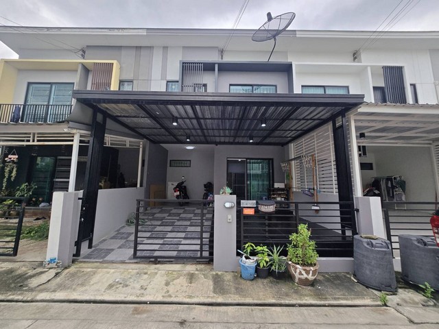 ขายทาวน์โฮมลาดกระบัง สุวรรณภูมิ : ขายทาวน์โฮม เดอะคอนเนค สุวรรณภูมิ 2 บางพลี สมุทรปราการ บ้านสภาพใหม่มาก ต่อเติม พร้อมอยู่