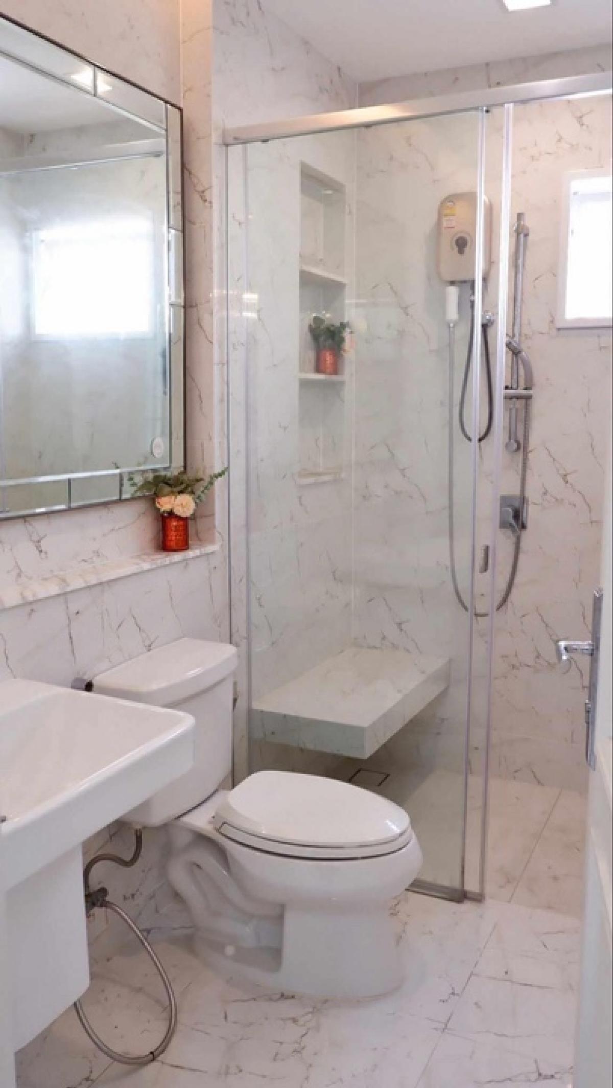 ขายบ้านวิภาวดี ดอนเมือง หลักสี่ : 📢👇Luxury house at Nantawan Ramindra - Phahonyothin 50 for sale with good Feng Shui, facing south, designed in a Tuscany style uniquely distinctive, giving the feeling of a home in the European region of Italy. Convenient location, close to the expressway,