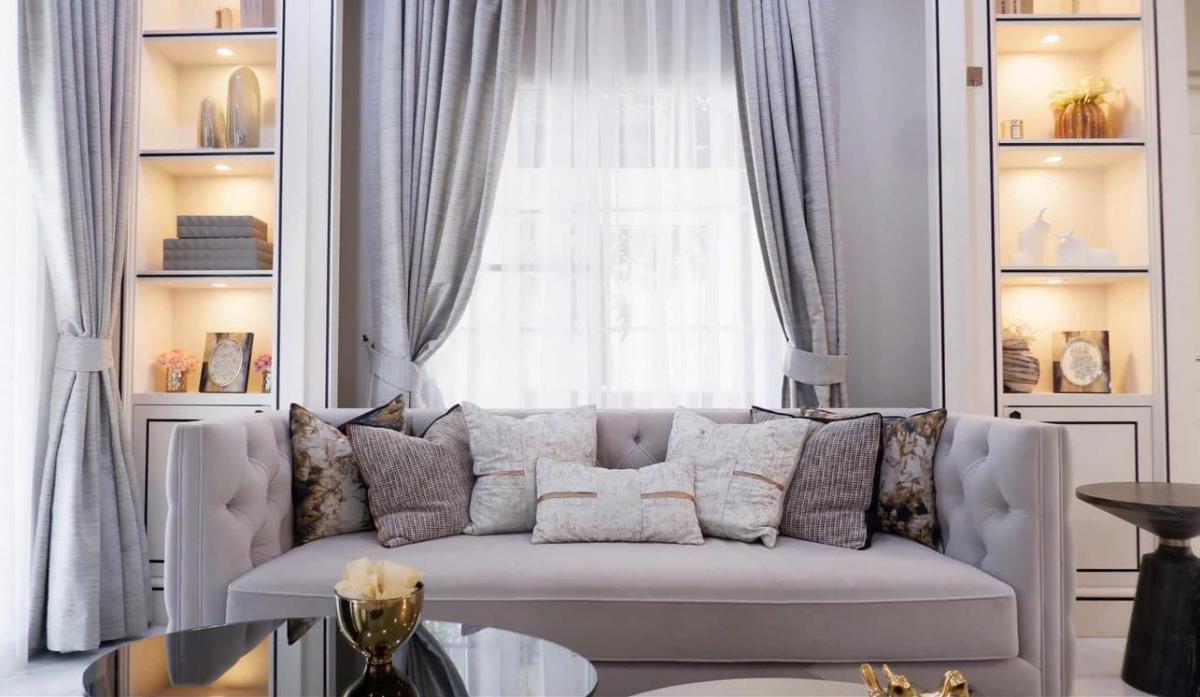 ให้เช่าบ้านวิภาวดี ดอนเมือง หลักสี่ : 📢👇Luxury house at Nantawan Ramindra - Phahonyothin 50 for sale with good Feng Shui, facing south, designed in a Tuscany style uniquely distinctive, giving the feeling of a home in the European region of Italy. Convenient location, close to the expressway,