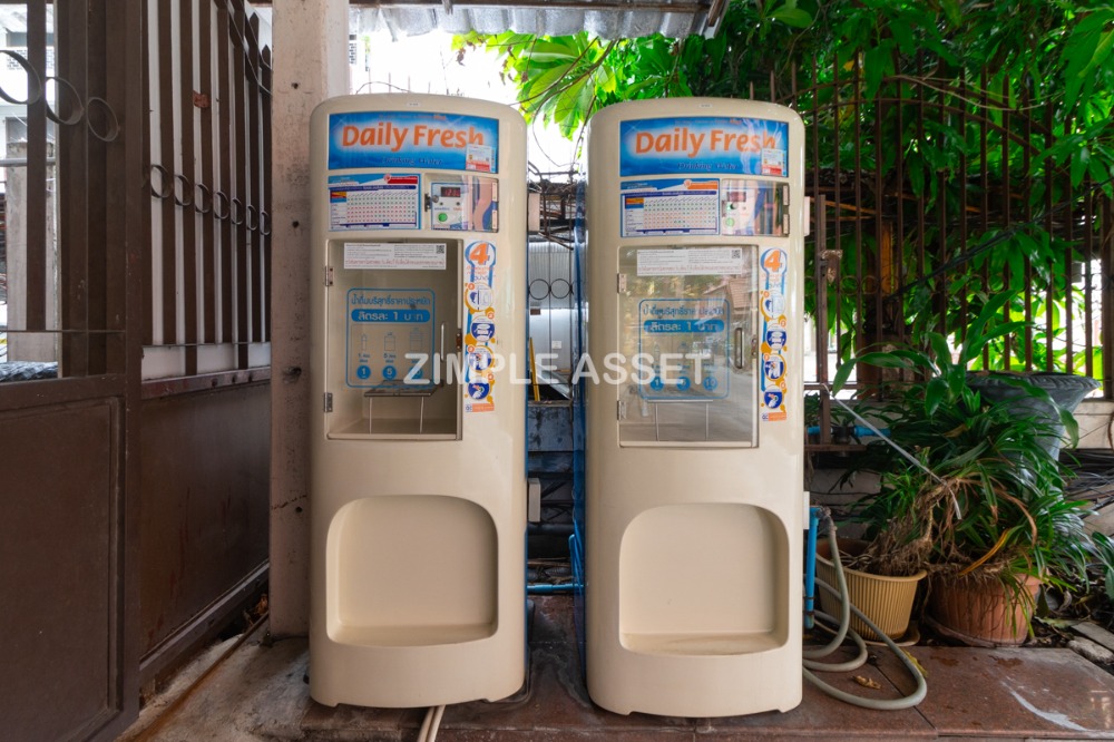 For RentPattanakan, Srinakarin : Line: @zimple_asset Monthly apartment opposite Seacon Square, furnished, with Wi-Fi and parking, near Dusit Thani College and BTS Suan Luang Rama 9 Station.