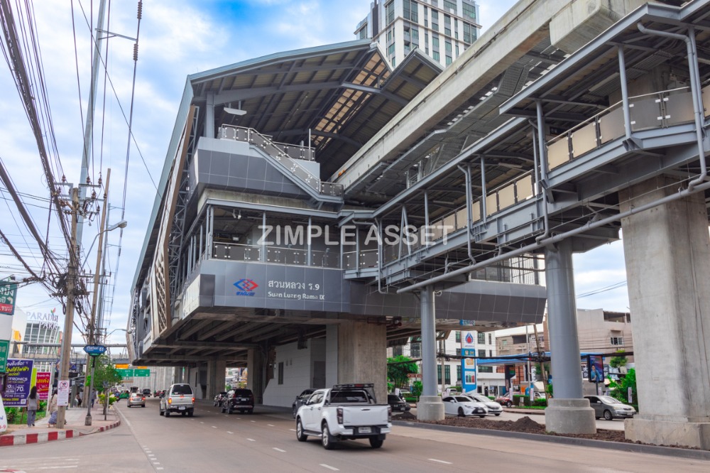 For RentPattanakan, Srinakarin : Line: @zimple_asset Monthly apartment opposite Seacon Square, furnished, with Wi-Fi and parking, near Dusit Thani College and BTS Suan Luang Rama 9 Station.