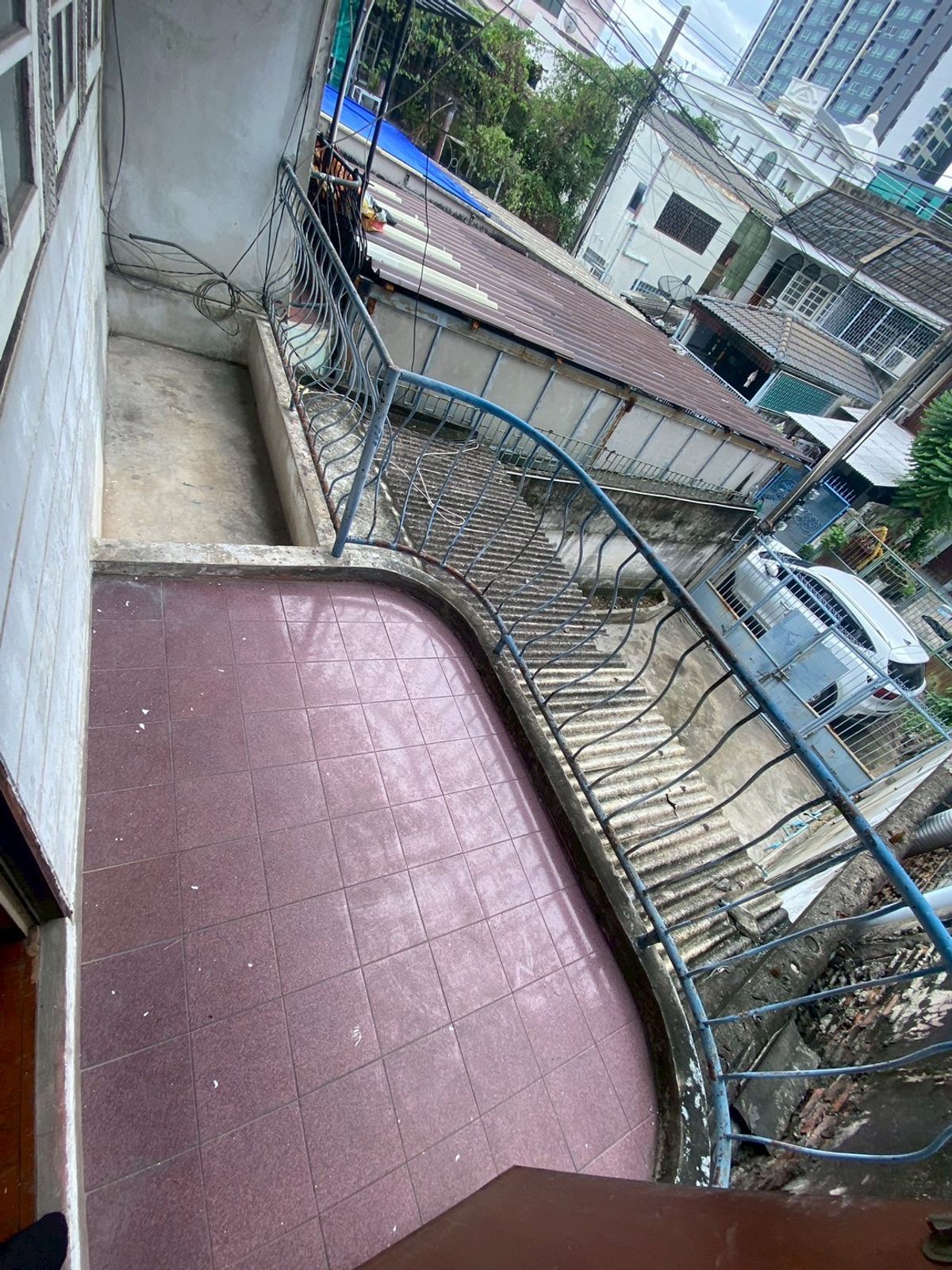 For SaleTownhomeBang kae, Phetkasem : *Urgent sale* Selling for 4 million 💥 Petchkasem Road, Soi 60/3 💥 Selling a townhouse, 100 meters into Petchkasem Road alley!! Near Bang Khae BTS station 💥💥088-398-3835