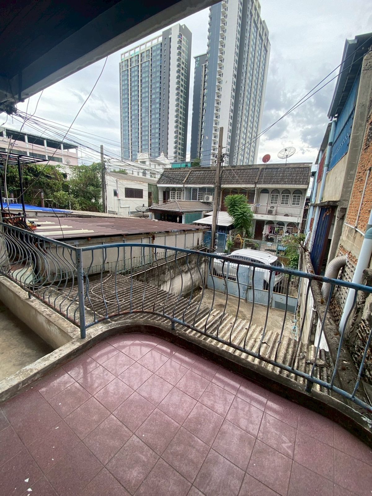 For SaleTownhomeBang kae, Phetkasem : *Urgent sale* Selling for 4 million 💥 Petchkasem Road, Soi 60/3 💥 Selling a townhouse, 100 meters into Petchkasem Road alley!! Near Bang Khae BTS station 💥💥088-398-3835