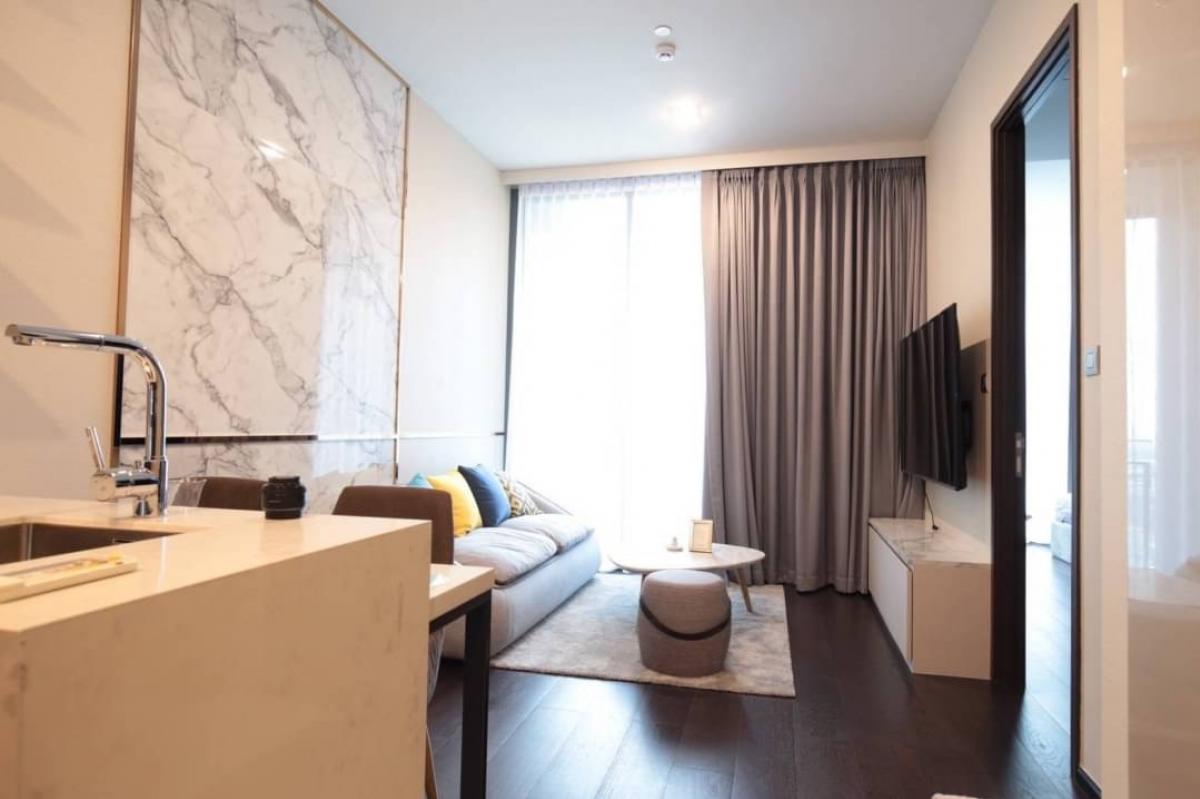 ขายคอนโดสุขุมวิท อโศก ทองหล่อ : 📢👇 Only minor damage , has been structurally inspected by an engineer and result shows that it is safe. Good price for living and investing, corner unit of huge view . LAVIQ is one of the answer of you decision 