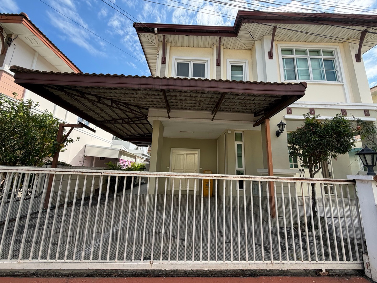 For SaleHouseLadkrabang, Suwannaphum Airport : For Sale 4.29 M Selling a 2-storey detached house, Soi King Kaew 19, price 4.29 million baht, usable area 150 sq m., ready to move in house, Bangna-Trad parallel road, King Kaew Road, Sirinda Pranali Village (SIRINDA PRANALI) ⭐️ Land area 53 sq m., usable