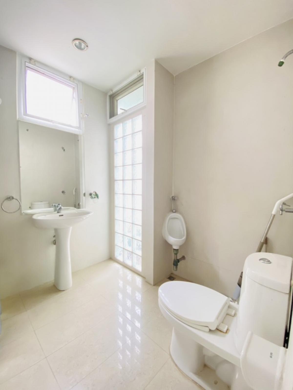 For SaleHouseLadkrabang, Suwannaphum Airport : For Sale 4.29 M Selling a 2-storey detached house, Soi King Kaew 19, price 4.29 million baht, usable area 150 sq m., ready to move in house, Bangna-Trad parallel road, King Kaew Road, Sirinda Pranali Village (SIRINDA PRANALI) ⭐️ Land area 53 sq m., usable