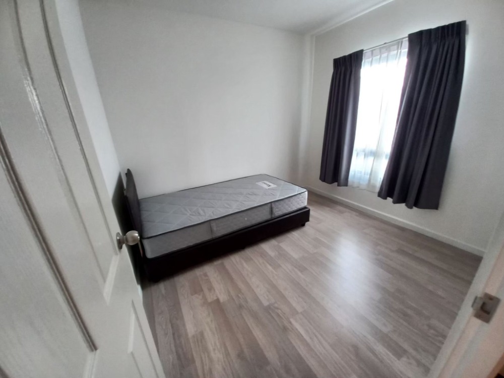 For RentTownhomePattanakan, Srinakarin : For rent: Patio Srinakarin-Rama 9