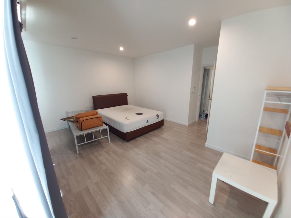 For RentTownhomePattanakan, Srinakarin : For rent: Patio Srinakarin-Rama 9