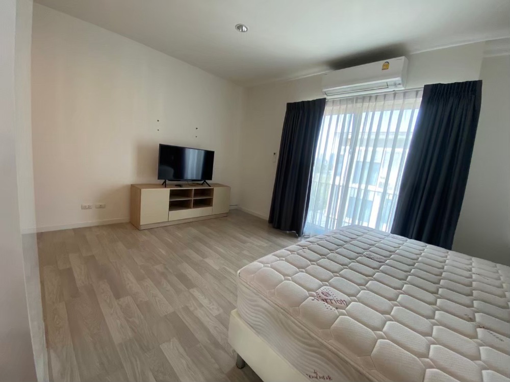 For RentTownhomePattanakan, Srinakarin : For rent: Patio Srinakarin-Rama 9