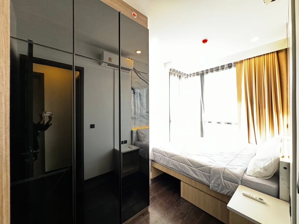 ให้เช่าคอนโดสุขุมวิท อโศก ทองหล่อ : Park Origin Thonglor 1-Bedroom with Large Walk-In Closet – Elegant Décor  for rent 55,000