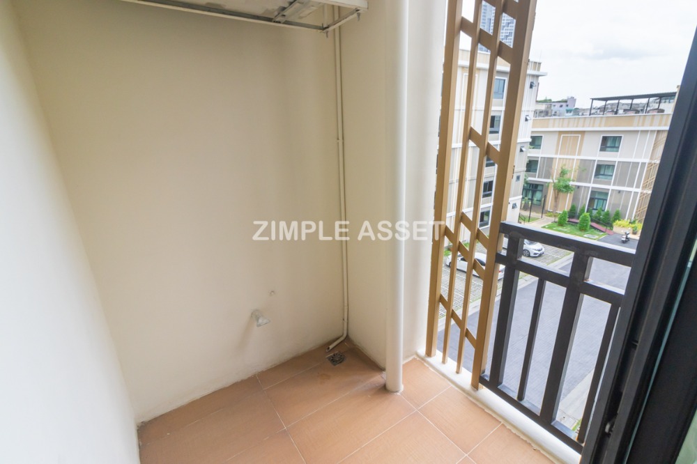 ให้เช่าวงเวียนใหญ่ เจริญนคร : Line @zimple_asset ที่พักรายวันและรายเดือน ย่านวงเวียนใหญ่ ห้องสวยพร้อมเฟอร์นิเจอร์ครบครัน สามารถย้ายเข้าอยู่ได้เลย มีที่จอดรถ ฟิตเนสและสระว่ายน้ำใช้บริการฟรี เพียง 650 m. จากBTSวงเวียนใหญ่