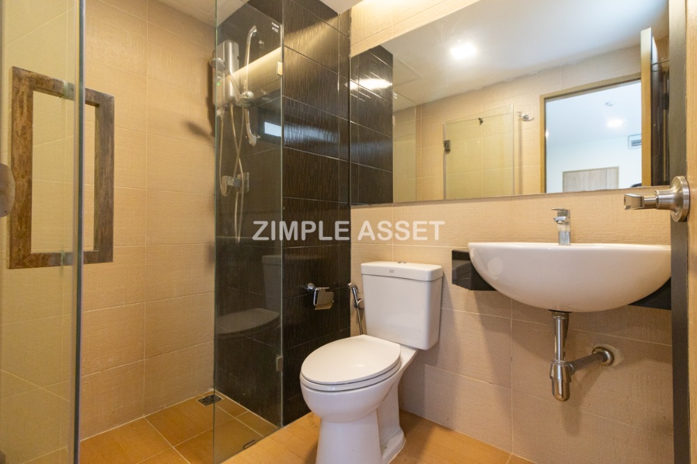 ให้เช่าวงเวียนใหญ่ เจริญนคร : Line @zimple_asset ที่พักรายวันและรายเดือน ย่านวงเวียนใหญ่ ห้องสวยพร้อมเฟอร์นิเจอร์ครบครัน สามารถย้ายเข้าอยู่ได้เลย มีที่จอดรถ ฟิตเนสและสระว่ายน้ำใช้บริการฟรี เพียง 650 m. จากBTSวงเวียนใหญ่