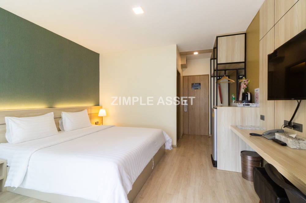 ให้เช่าวงเวียนใหญ่ เจริญนคร : Line @zimple_asset ที่พักรายวันและรายเดือน ย่านวงเวียนใหญ่ ห้องสวยพร้อมเฟอร์นิเจอร์ครบครัน สามารถย้ายเข้าอยู่ได้เลย มีที่จอดรถ ฟิตเนสและสระว่ายน้ำใช้บริการฟรี เพียง 650 m. จากBTSวงเวียนใหญ่