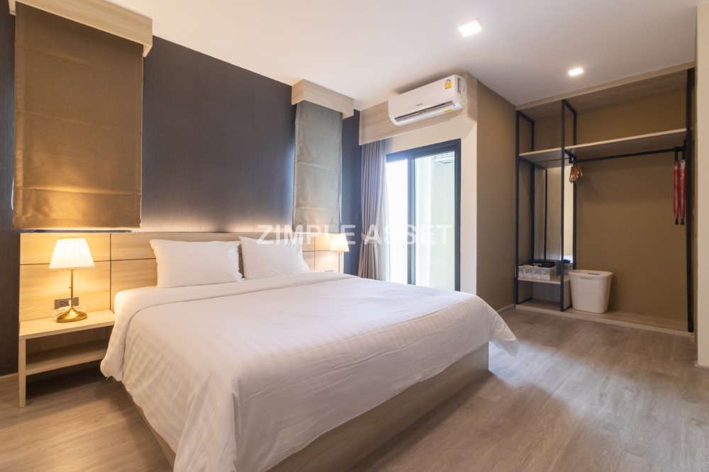 ให้เช่าวงเวียนใหญ่ เจริญนคร : Line @zimple_asset ที่พักรายวันและรายเดือน ย่านวงเวียนใหญ่ ห้องสวยพร้อมเฟอร์นิเจอร์ครบครัน สามารถย้ายเข้าอยู่ได้เลย มีที่จอดรถ ฟิตเนสและสระว่ายน้ำใช้บริการฟรี เพียง 650 m. จากBTSวงเวียนใหญ่