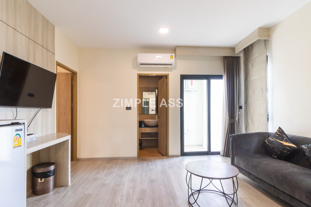 ให้เช่าวงเวียนใหญ่ เจริญนคร : Line @zimple_asset ที่พักรายวันและรายเดือน ย่านวงเวียนใหญ่ ห้องสวยพร้อมเฟอร์นิเจอร์ครบครัน สามารถย้ายเข้าอยู่ได้เลย มีที่จอดรถ ฟิตเนสและสระว่ายน้ำใช้บริการฟรี เพียง 650 m. จากBTSวงเวียนใหญ่