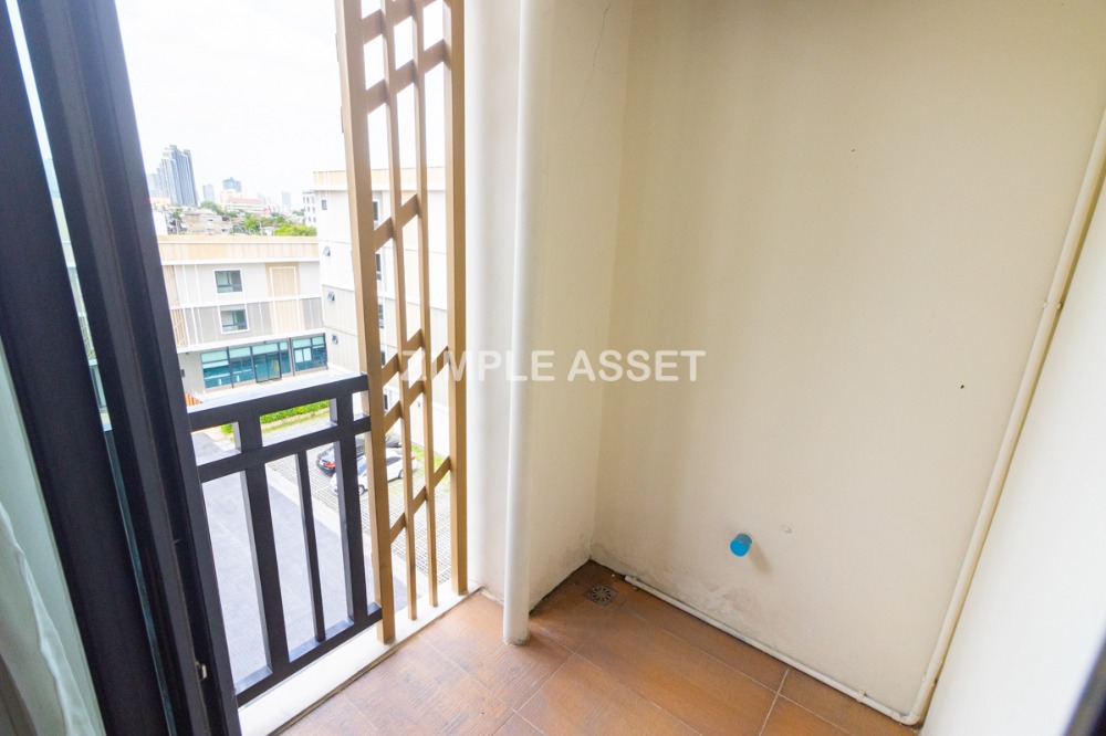 ให้เช่าวงเวียนใหญ่ เจริญนคร : Line @zimple_asset ที่พักรายวันและรายเดือน ย่านวงเวียนใหญ่ ห้องสวยพร้อมเฟอร์นิเจอร์ครบครัน สามารถย้ายเข้าอยู่ได้เลย มีที่จอดรถ ฟิตเนสและสระว่ายน้ำใช้บริการฟรี เพียง 650 m. จากBTSวงเวียนใหญ่