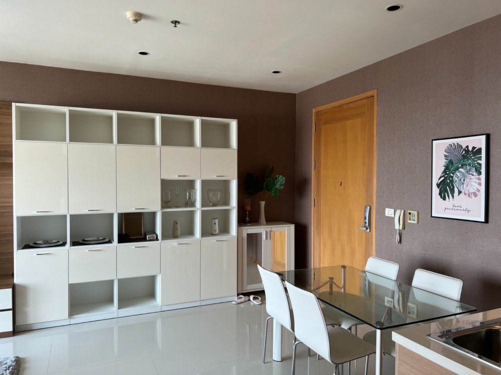 ให้เช่าคอนโดสุขุมวิท อโศก ทองหล่อ : The Emporio Place 1 Bed 1 Bath with bathtub 45,000 per month