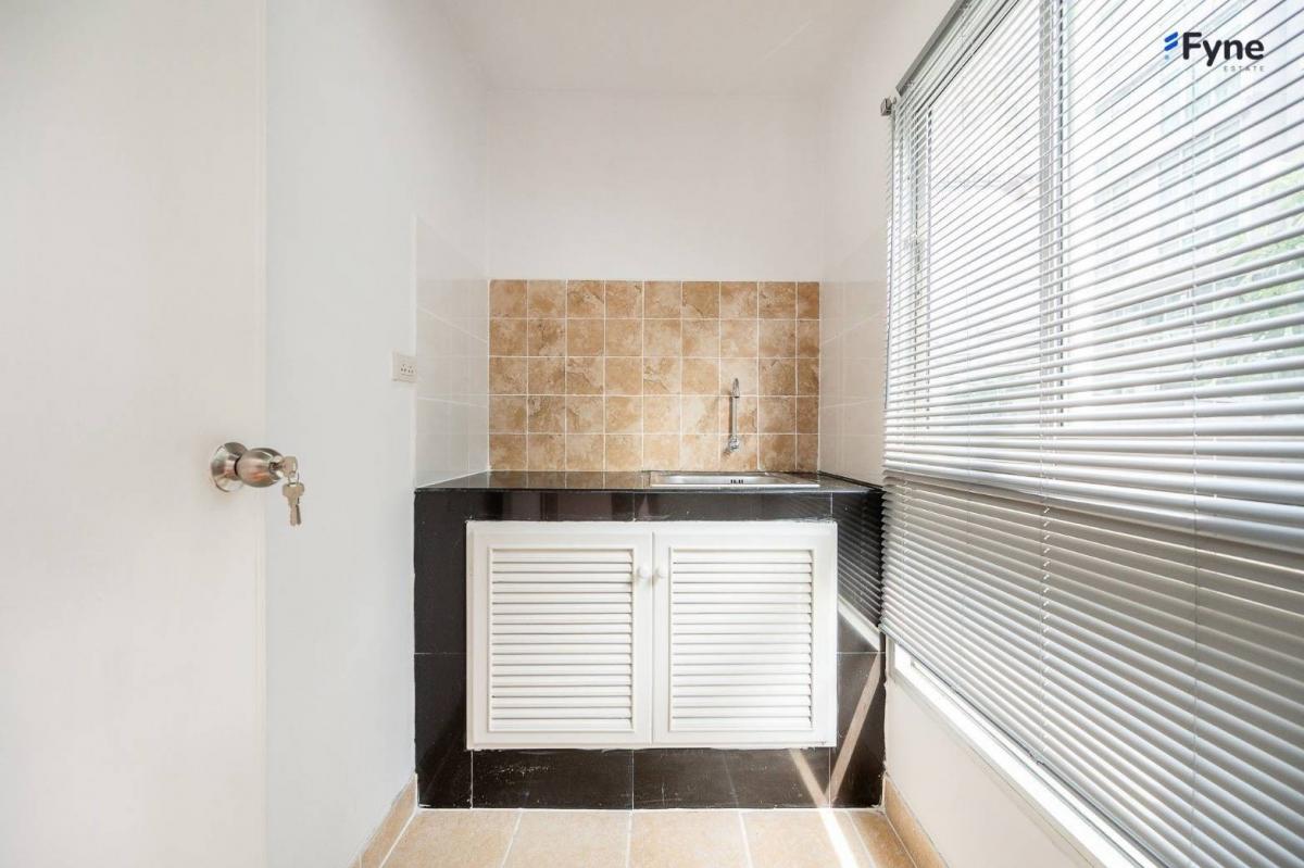 For SaleCondoBangna, Bearing, Lasalle : Great value!!🌳Regent Home 7/2 🌳Near BTS Bangna, only 900 meters✨️The room comes with furniture and appliances✨️