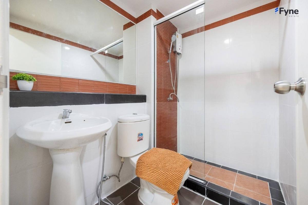 For SaleCondoBangna, Bearing, Lasalle : Great value!!🌳Regent Home 7/2 🌳Near BTS Bangna, only 900 meters✨️The room comes with furniture and appliances✨️