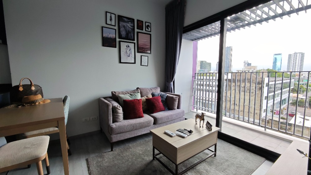 For RentCondoSukhumvit, Asoke, Thonglor : 👉XT Ekkamai rent 20,000 💥Good location good facilities. Ready to move in.