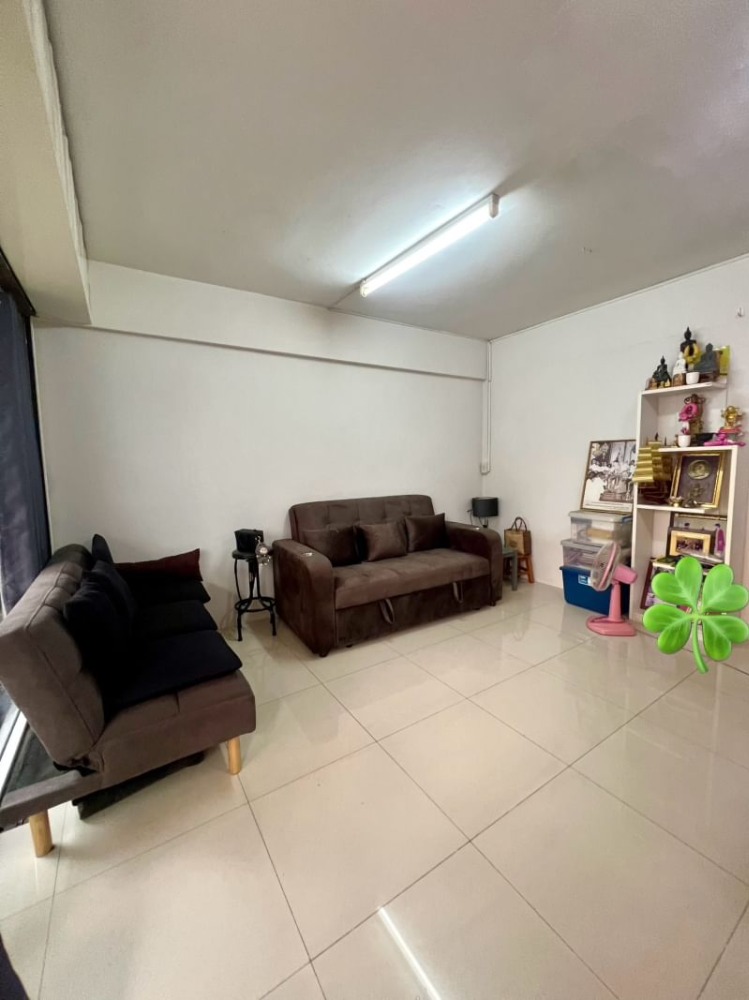 ขายทาวน์โฮมรัชดา ห้วยขวาง : ขายทาวน์โฮม 3 ชั้น 2 คูหาติดกัน ทำเลรัชดา ห้วยขวาง ซอยสุขร่วมกัน หลังโรงแรม The Emerald รัชดา MRT ห้วยขวาง