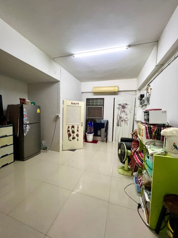 ขายทาวน์โฮมรัชดา ห้วยขวาง : ขายทาวน์โฮม 3 ชั้น 2 คูหาติดกัน ทำเลรัชดา ห้วยขวาง ซอยสุขร่วมกัน หลังโรงแรม The Emerald รัชดา MRT ห้วยขวาง