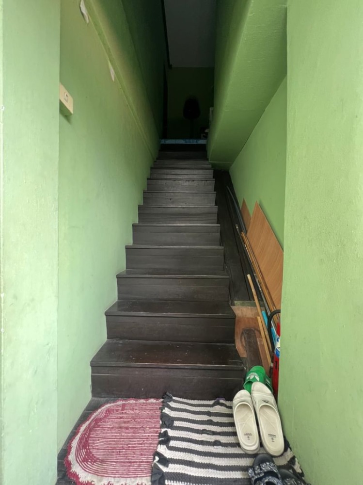 ขายทาวน์โฮมรัชดา ห้วยขวาง : ขายทาวน์โฮม 3 ชั้น 2 คูหาติดกัน ทำเลรัชดา ห้วยขวาง ซอยสุขร่วมกัน หลังโรงแรม The Emerald รัชดา MRT ห้วยขวาง