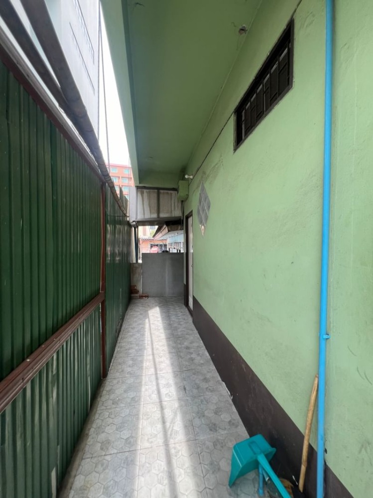 ขายทาวน์โฮมรัชดา ห้วยขวาง : ขายทาวน์โฮม 3 ชั้น 2 คูหาติดกัน ทำเลรัชดา ห้วยขวาง ซอยสุขร่วมกัน หลังโรงแรม The Emerald รัชดา MRT ห้วยขวาง