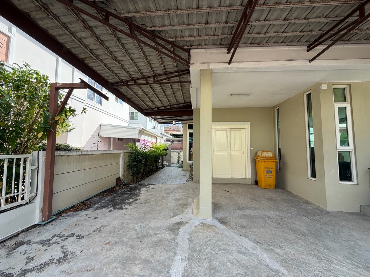 For SaleHouseLadkrabang, Suwannaphum Airport : For Sale 4.29 M Selling a 2-storey detached house, Soi King Kaew 19, price 4.29 million baht, usable area 150 sq m., ready to move in house, Bangna-Trad parallel road, King Kaew Road, Sirinda Pranali Village (SIRINDA PRANALI) ⭐️ Land area 53 sq m., usable