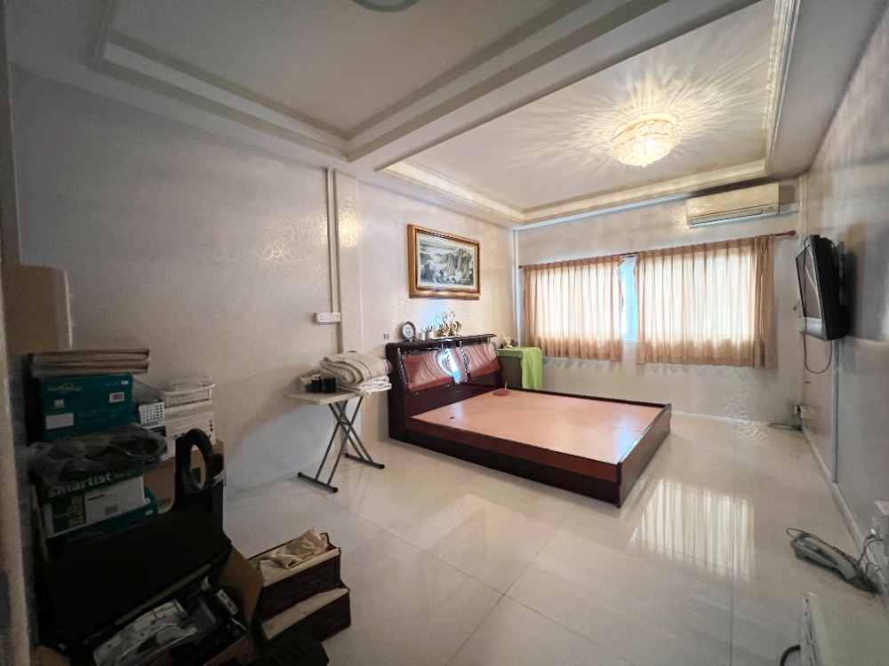 ขายอาคารพาณิชย์สยาม จุฬา สามย่าน : ขาย ตึกแถว 3 ชั้น 2 คูหา ซอยฟูศักดิ์ ย่านบรรทัดทอง พร้อมลิฟต์ เหมาะทำโฮมออฟฟิศ โฮสเทล