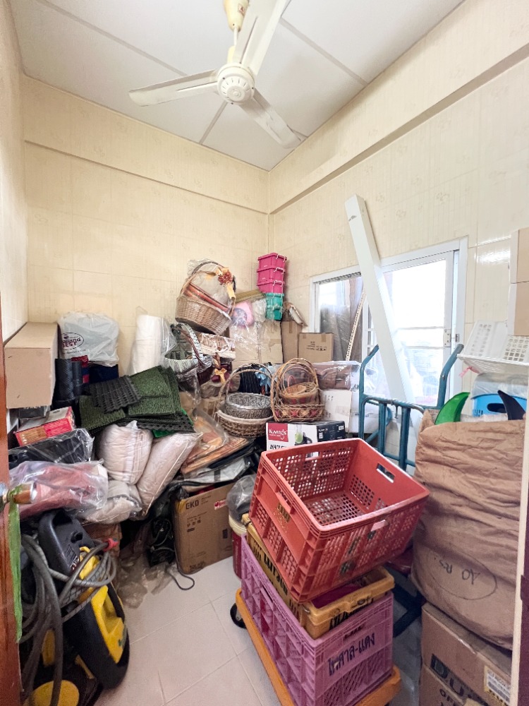 ขายอาคารพาณิชย์สยาม จุฬา สามย่าน : ขาย ตึกแถว 3 ชั้น 2 คูหา ซอยฟูศักดิ์ ย่านบรรทัดทอง พร้อมลิฟต์ เหมาะทำโฮมออฟฟิศ โฮสเทล