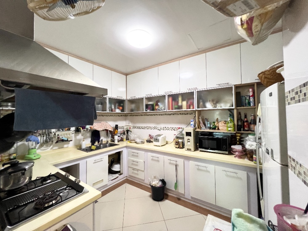 ขายอาคารพาณิชย์สยาม จุฬา สามย่าน : ขาย ตึกแถว 3 ชั้น 2 คูหา ซอยฟูศักดิ์ ย่านบรรทัดทอง พร้อมลิฟต์ เหมาะทำโฮมออฟฟิศ โฮสเทล