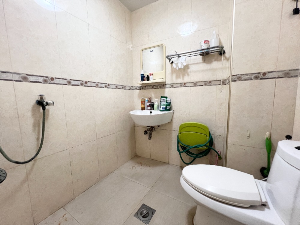 ขายอาคารพาณิชย์สยาม จุฬา สามย่าน : ขาย ตึกแถว 3 ชั้น 2 คูหา ซอยฟูศักดิ์ ย่านบรรทัดทอง พร้อมลิฟต์ เหมาะทำโฮมออฟฟิศ โฮสเทล