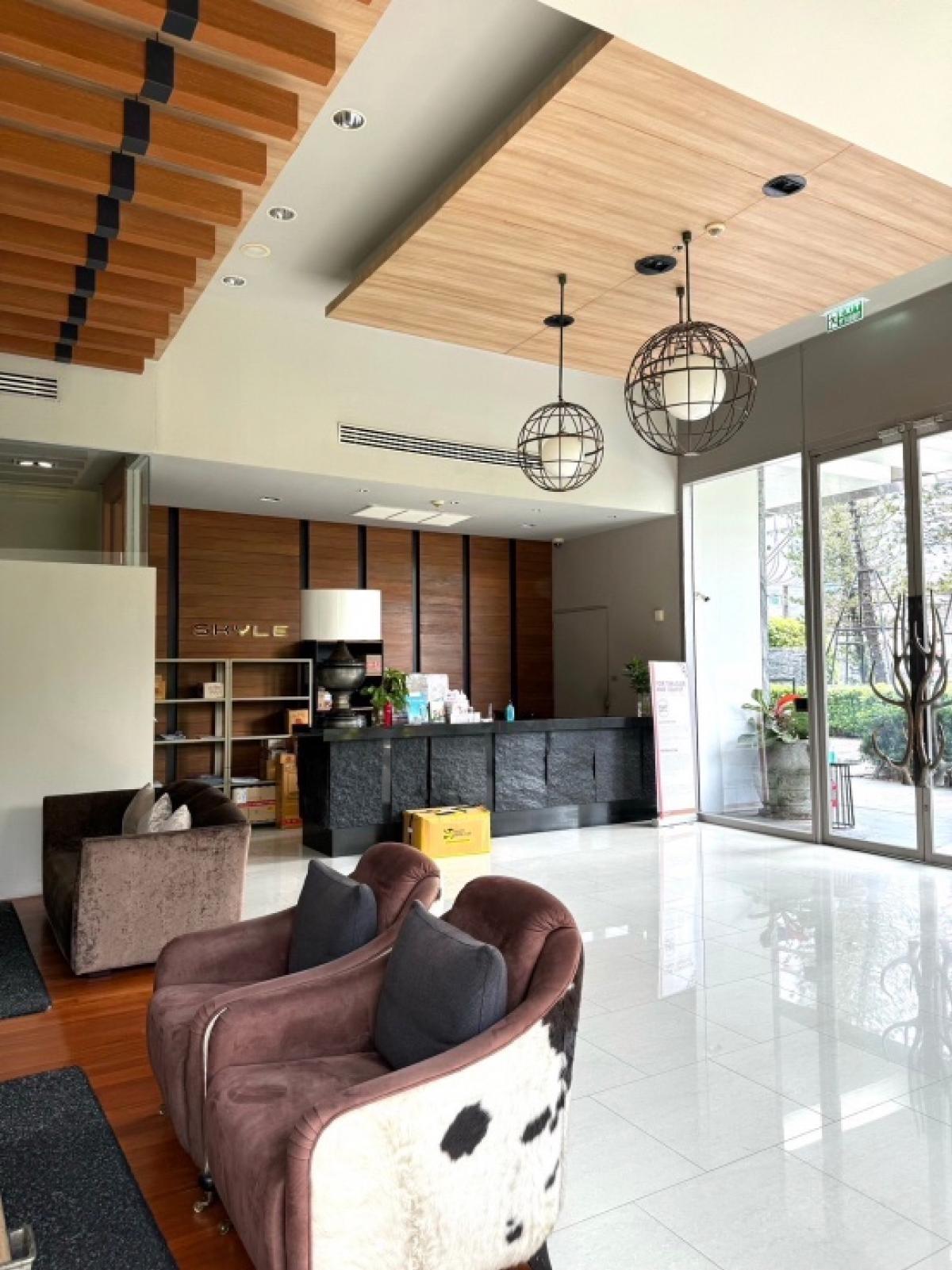 For RentCondoSukhumvit, Asoke, Thonglor : 🎯For rent IDEO MORPH 38 😻Pet-friendly condo 😻Duplex condo IDEO MORPH 38, size 33.6 sq m, high ceiling, fully furnished, ready to move in, common area has a swimming pool, fitness room, convenient location in the heart of the city, Sukhumvit 38, near BTS T
