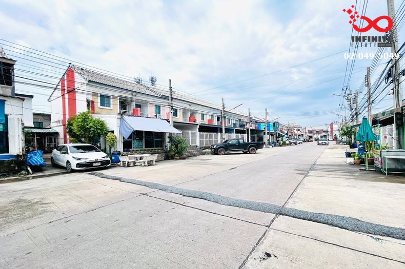 For SaleLandLadprao, Central Ladprao : Land for sale, area 73 square wah, Lat Phrao Road, Soi Lat Phrao 45