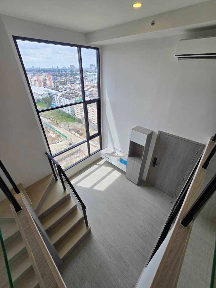 ขายคอนโดเสรีไทย-นิด้า : DuPlex ห้องใหม่ๆ ใกล้รถไฟฟ้าสถานีอินเตอร์เชนจ์ ลำสาลี เชื่อมต่อรถไฟฟ้า 3 สาย ทั้งสายสีส้ม สีเหลือง และ สีน้ำตาล ใกล้ทางด่วนวงแหวนกาญจนาฯ, มอเตอร์เวย์ และ ท่าเรือวัดศรีบุญเรือง